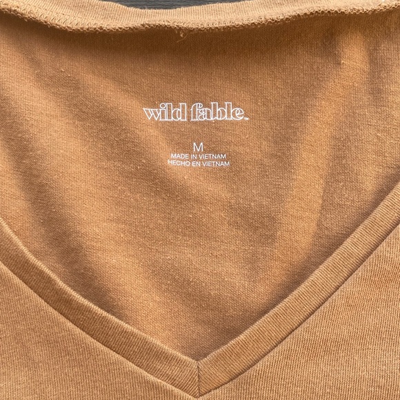 Crop Top - Picture 2 of 5